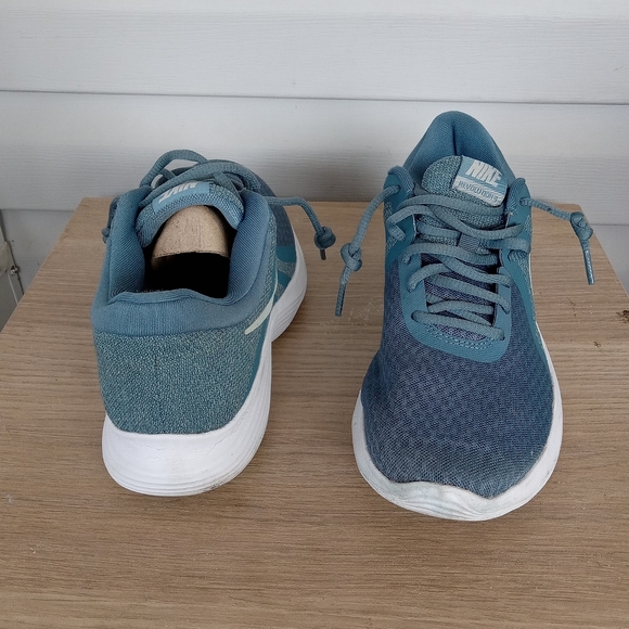 Nike Revolution 4 women shoes size 10 - Picture 2 of 12